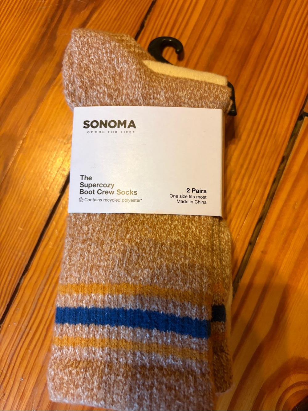 New pair tan brown Sonoma socks crew socks